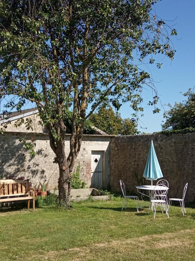 Les Mariesis Bed & Breakfast Osmanville Dış mekan fotoğraf