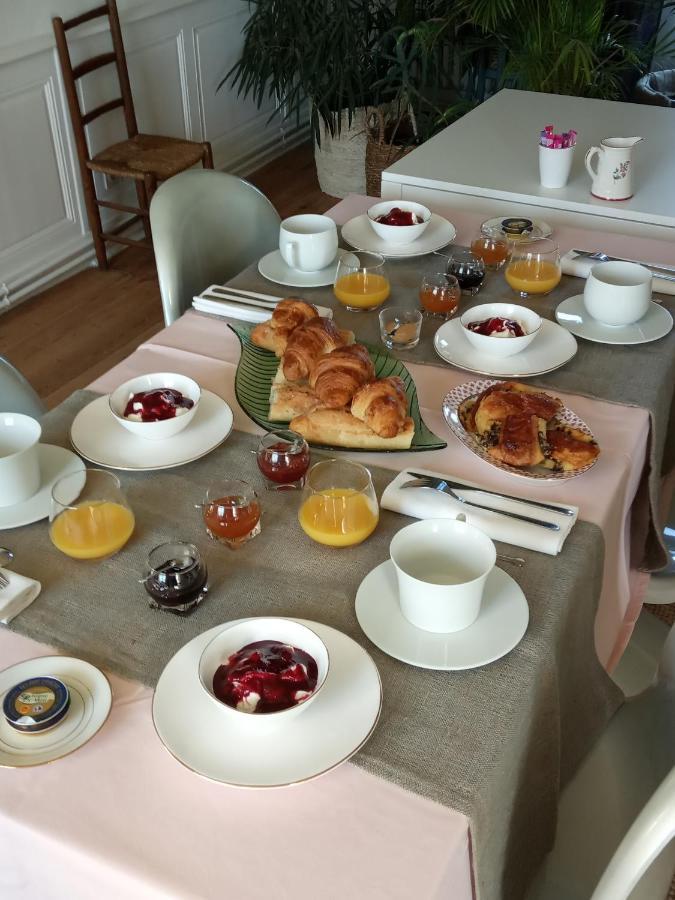 Les Mariesis Bed & Breakfast Osmanville Dış mekan fotoğraf